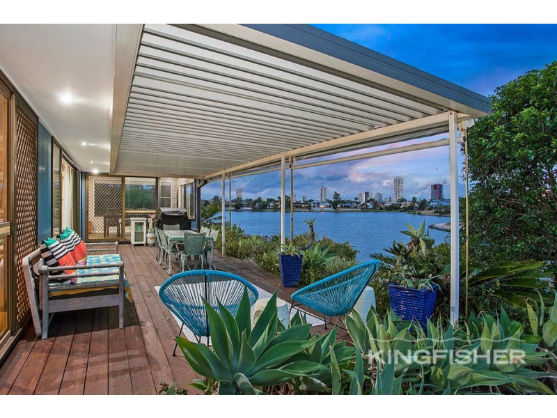246 Acanthus Avenue, Burleigh Waters QLD 4220