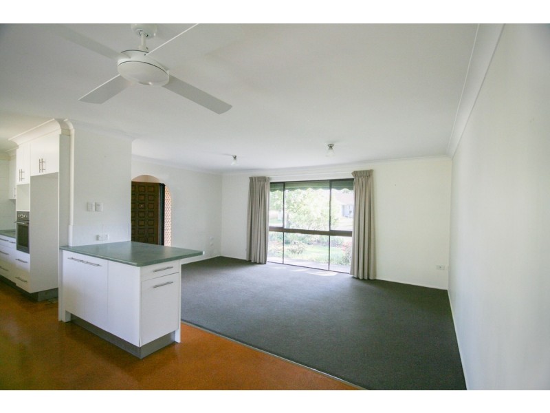 159 Acanthus Avenue, Burleigh Waters QLD 4220