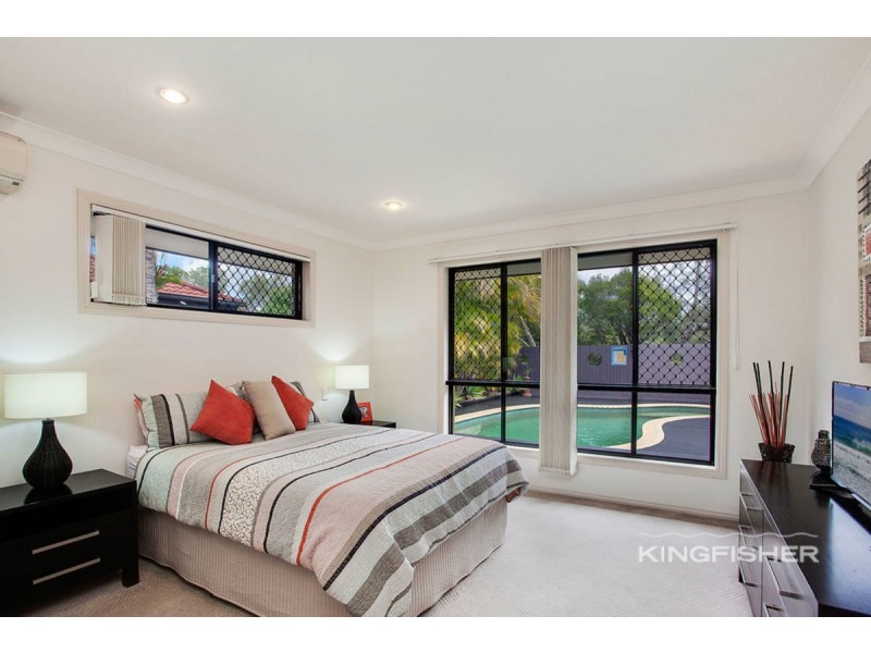 34 Sea Eagle Drive, Burleigh Waters QLD 4220