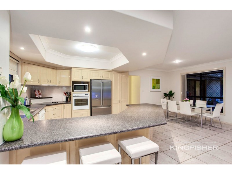 34 Sea Eagle Drive, Burleigh Waters QLD 4220