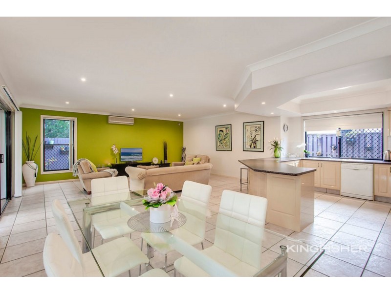 34 Sea Eagle Drive, Burleigh Waters QLD 4220