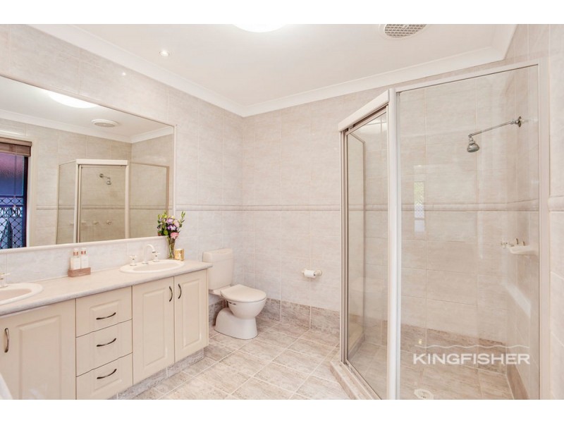 34 Sea Eagle Drive, Burleigh Waters QLD 4220