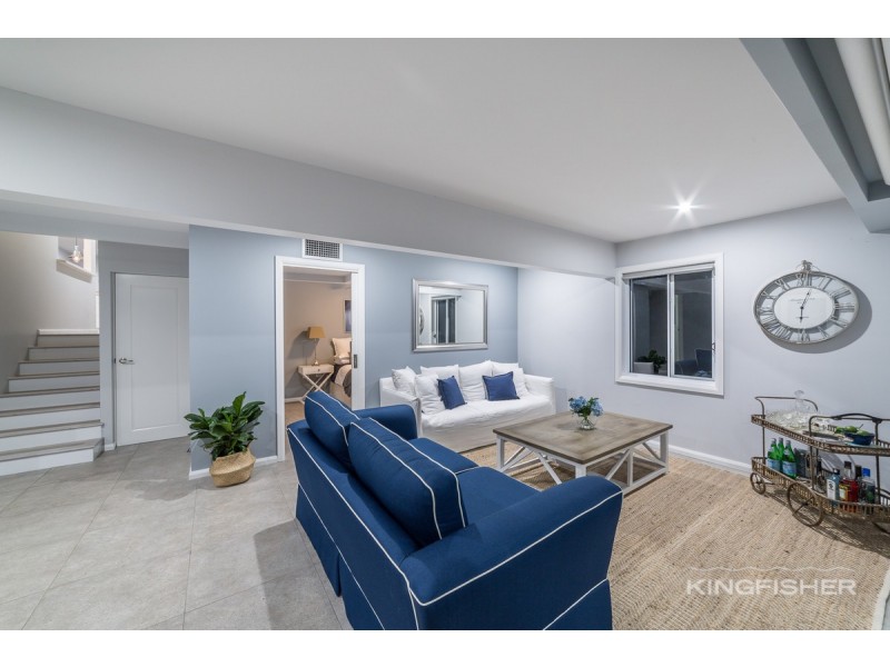 4 Deodar Drive, Burleigh Heads QLD 4220