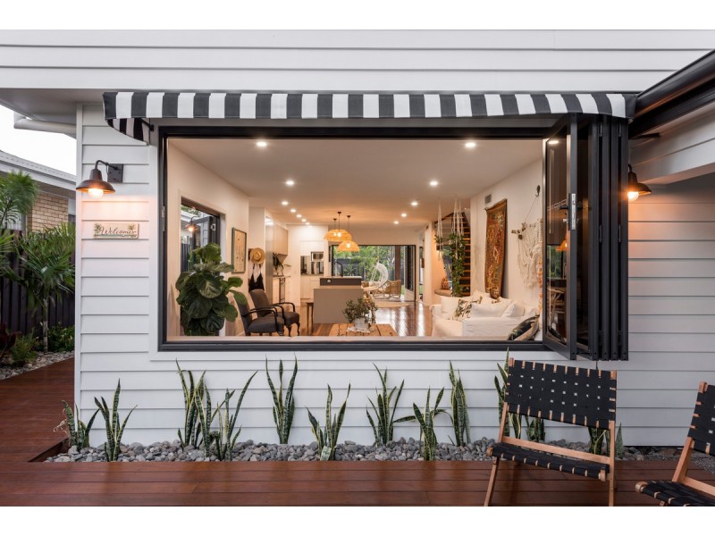 16 Diana Avenue, Burleigh Heads QLD 4220