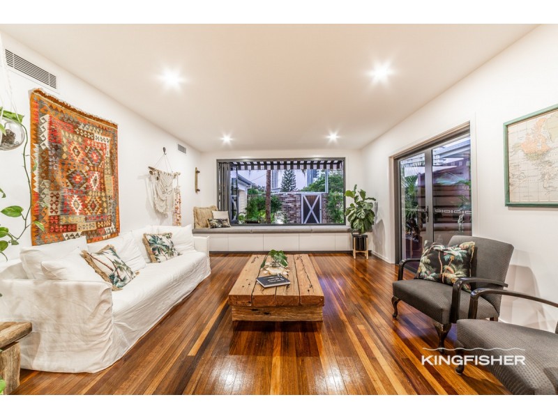 16 Diana Avenue, Burleigh Heads QLD 4220