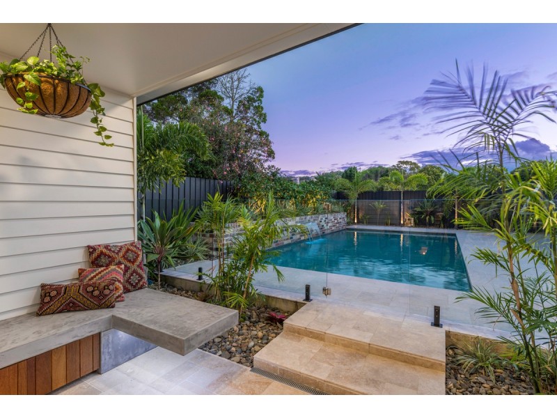 16 Diana Avenue, Burleigh Heads QLD 4220