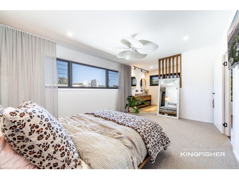 16 Diana Avenue, Burleigh Heads QLD 4220