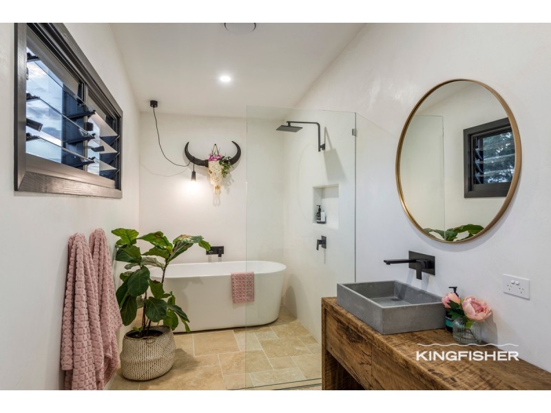 16 Diana Avenue, Burleigh Heads QLD 4220