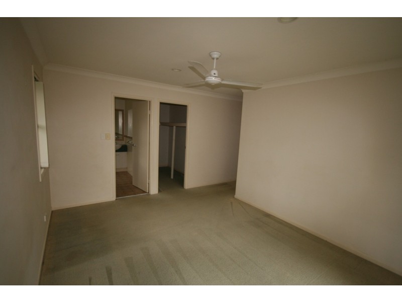 23 Seville Circuit, Burleigh Waters QLD 4220