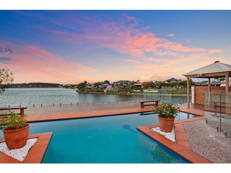 19 Cassowary Drive, Burleigh Waters QLD 4220