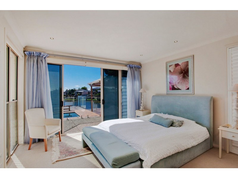 19 Cassowary Drive, Burleigh Waters QLD 4220