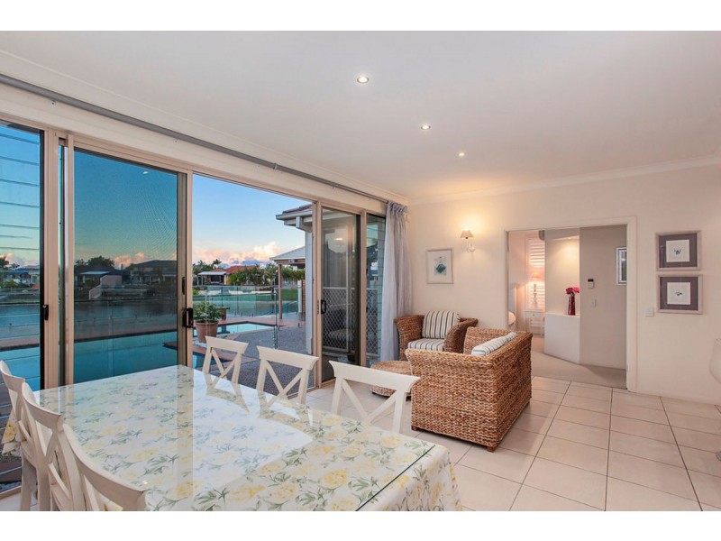 19 Cassowary Drive, Burleigh Waters QLD 4220