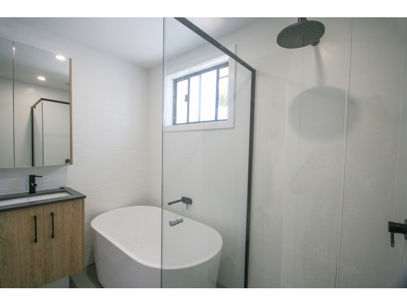 1/29 Chainey Avenue, Miami QLD 4220