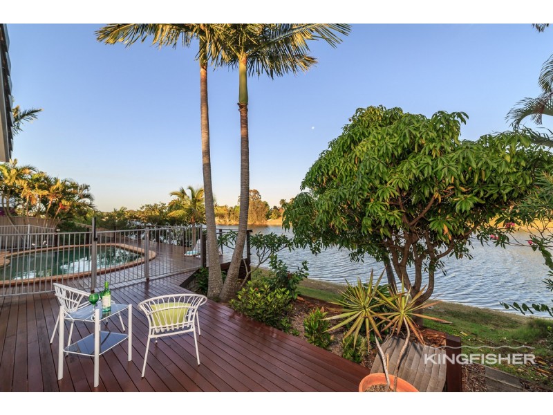 112 Dunlin Drive, Burleigh Waters QLD 4220