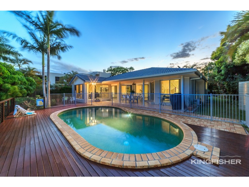 112 Dunlin Drive, Burleigh Waters QLD 4220