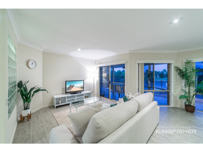 112 Dunlin Drive, Burleigh Waters QLD 4220