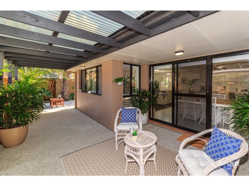 34 Gardendale Crescent, Burleigh Waters QLD 4220