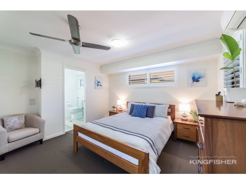 34 Gardendale Crescent, Burleigh Waters QLD 4220