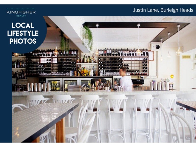 34 Gardendale Crescent, Burleigh Waters QLD 4220