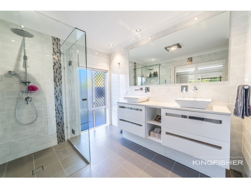 11 Lanai Drive, Burleigh Waters QLD 4220