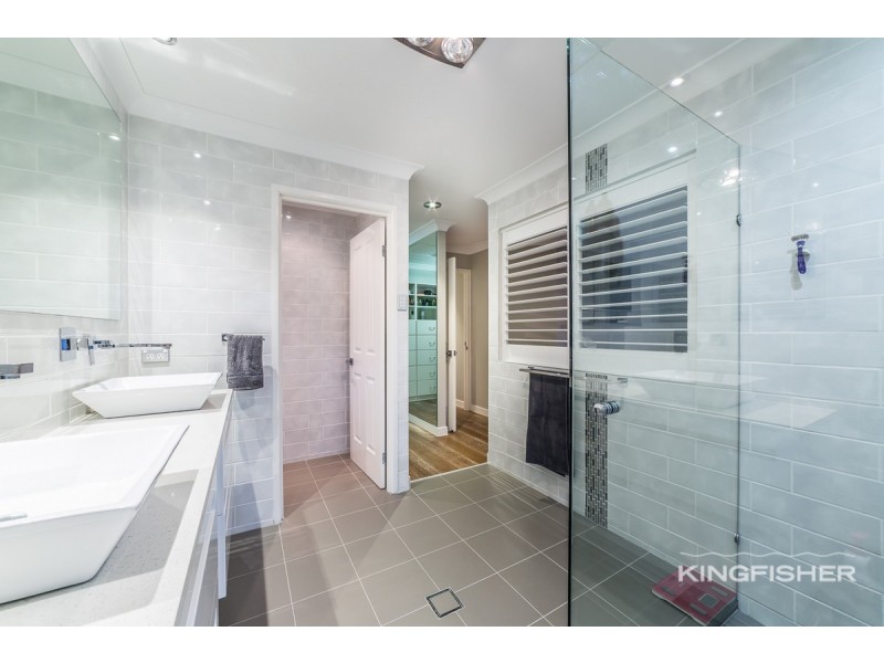 11 Lanai Drive, Burleigh Waters QLD 4220