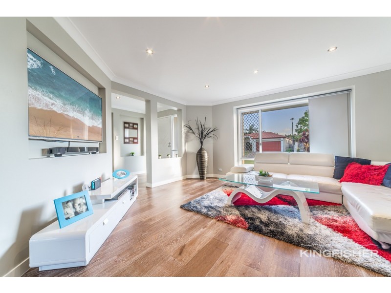 11 Lanai Drive, Burleigh Waters QLD 4220