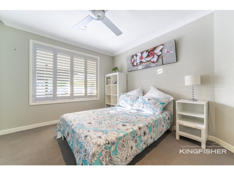 11 Lanai Drive, Burleigh Waters QLD 4220