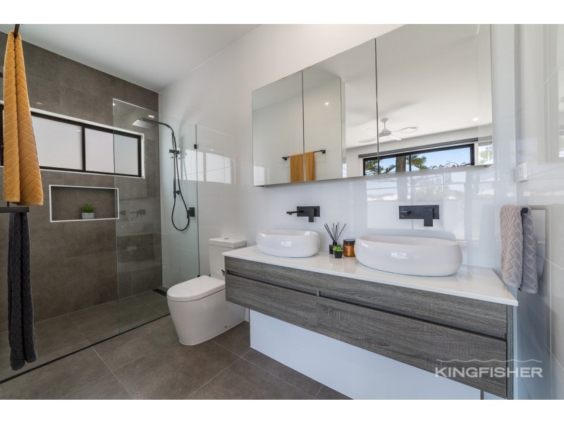 1/3 Anzac Parade, Burleigh Heads QLD 4220