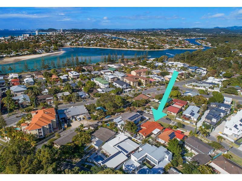 5 Tawarri Crescent, Burleigh Heads QLD 4220