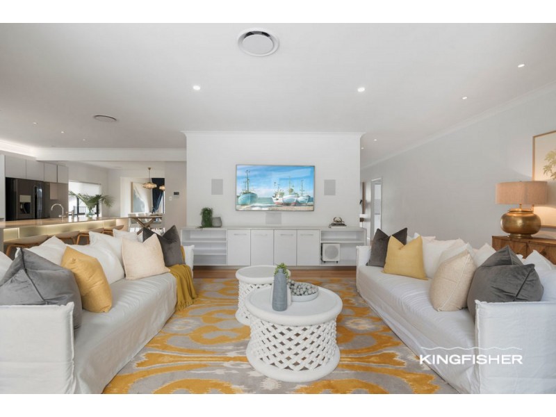 17 Bittern Avenue, Burleigh Waters QLD 4220