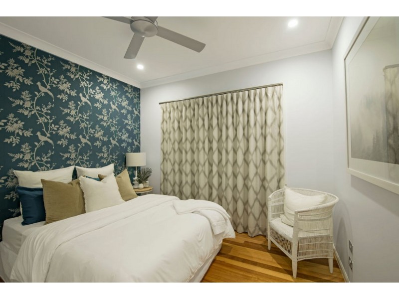 17 Bittern Avenue, Burleigh Waters QLD 4220