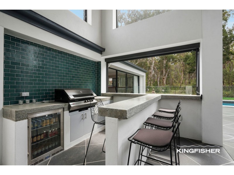 17 Bittern Avenue, Burleigh Waters QLD 4220