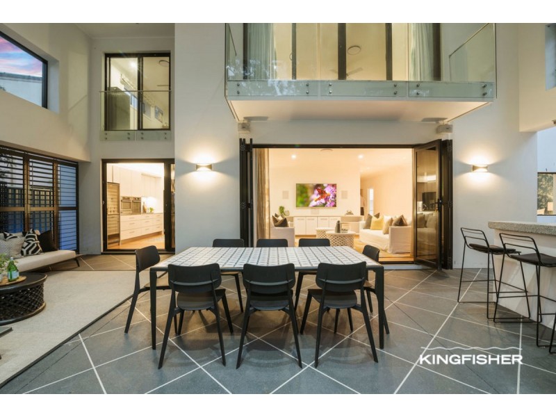 17 Bittern Avenue, Burleigh Waters QLD 4220