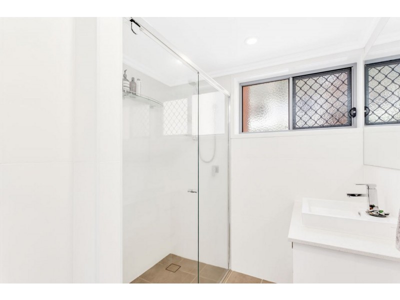 2/59 Hayle Street, Burleigh Heads QLD 4220