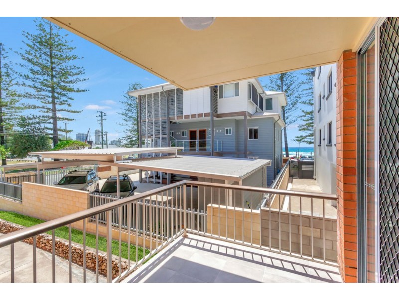 2/59 Hayle Street, Burleigh Heads QLD 4220