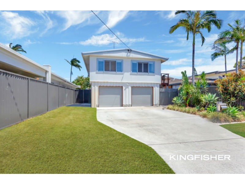104 Dolphin Avenue, Mermaid Beach QLD 4218