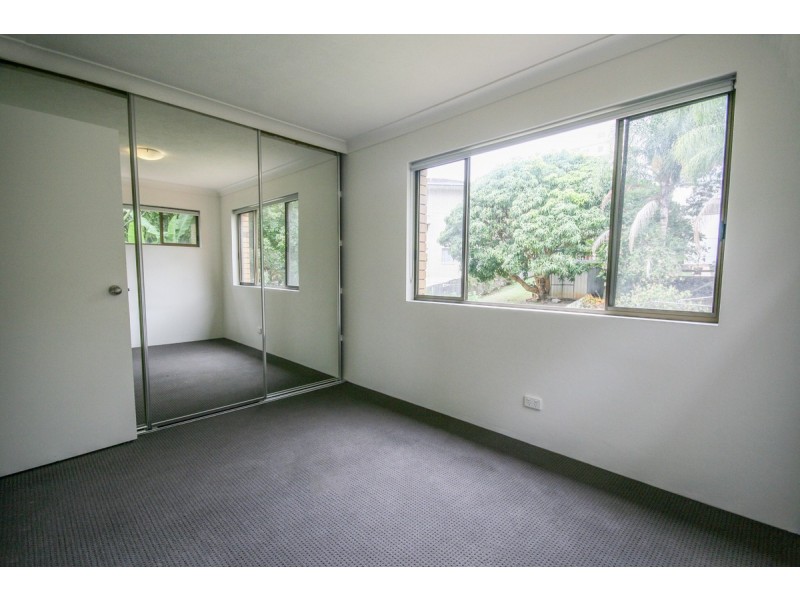 8/6 Stanley Street, Burleigh Heads QLD 4220