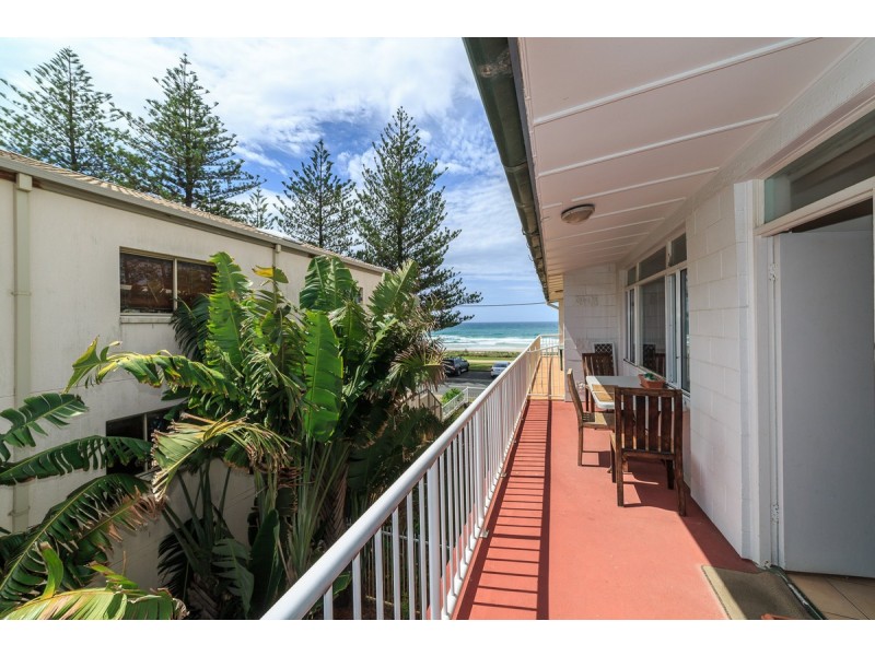 23/8 – 12 Marine Parade, Miami QLD 4220