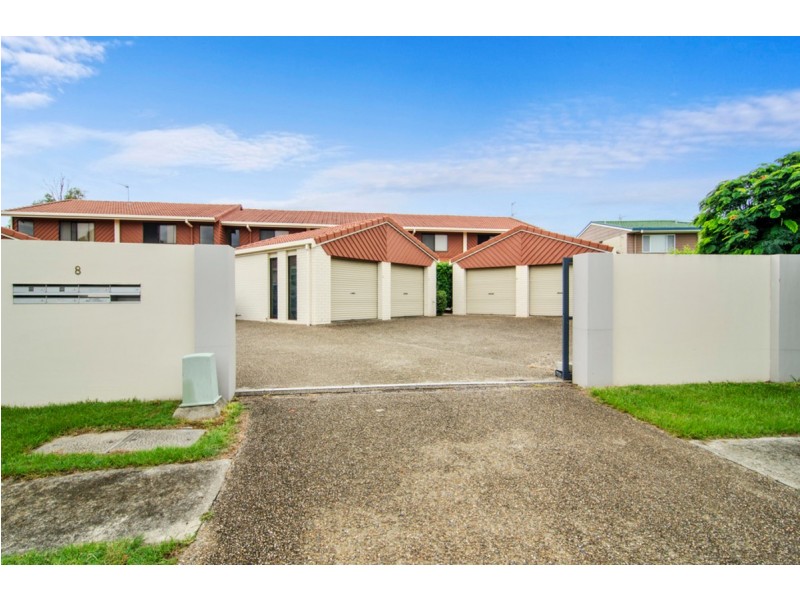 1/8 Sunbird Street, Burleigh Waters QLD 4220