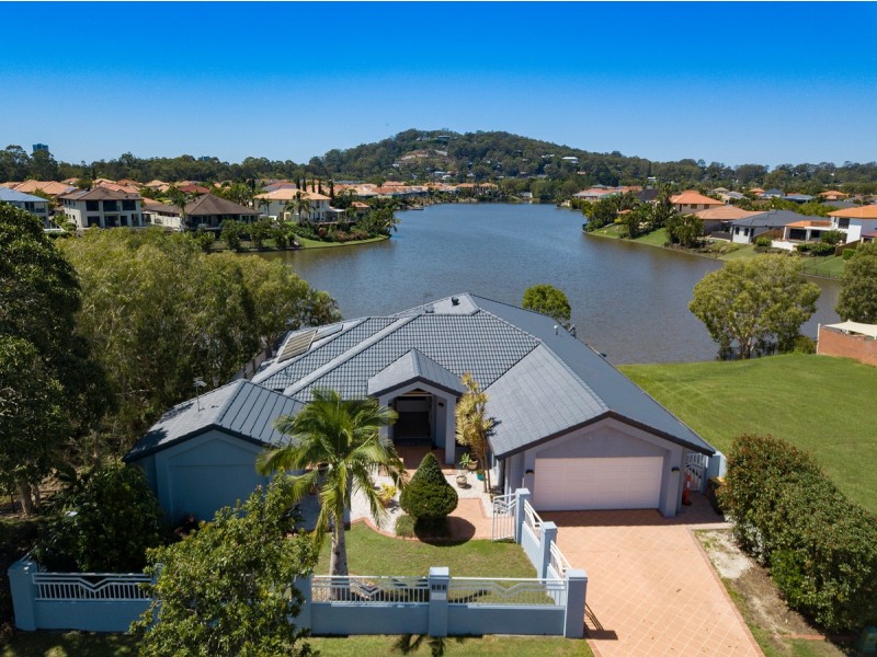 144 Dunlin Drive, Burleigh Waters QLD 4220
