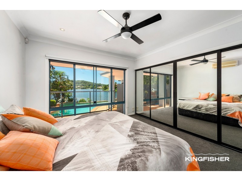 144 Dunlin Drive, Burleigh Waters QLD 4220