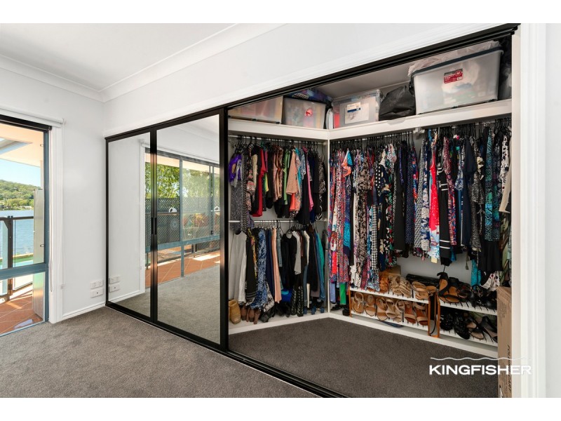 144 Dunlin Drive, Burleigh Waters QLD 4220