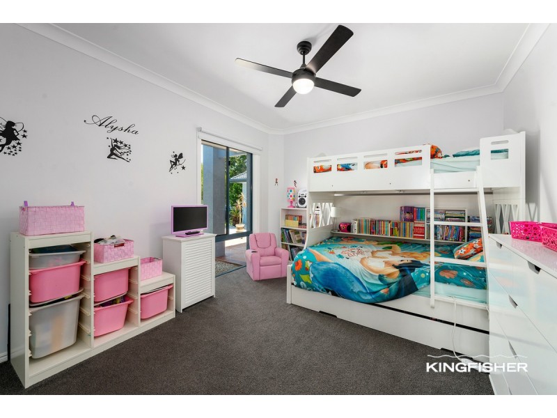 144 Dunlin Drive, Burleigh Waters QLD 4220