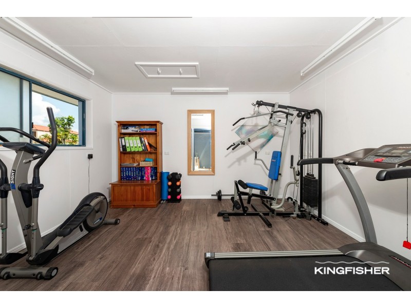144 Dunlin Drive, Burleigh Waters QLD 4220