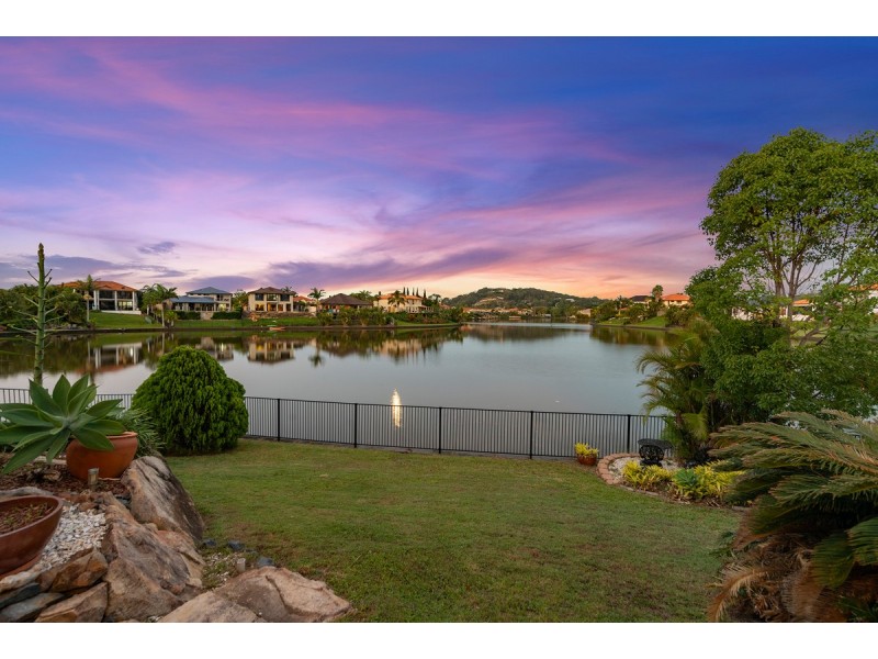 144 Dunlin Drive, Burleigh Waters QLD 4220