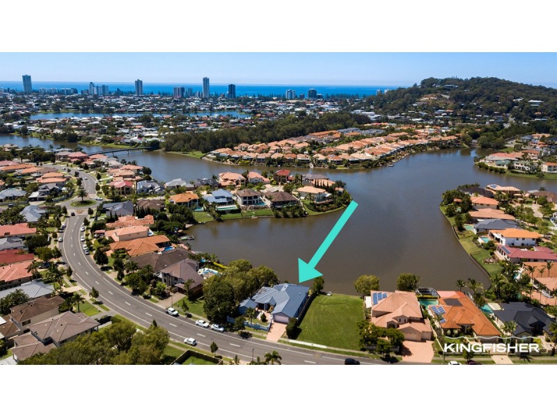 144 Dunlin Drive, Burleigh Waters QLD 4220
