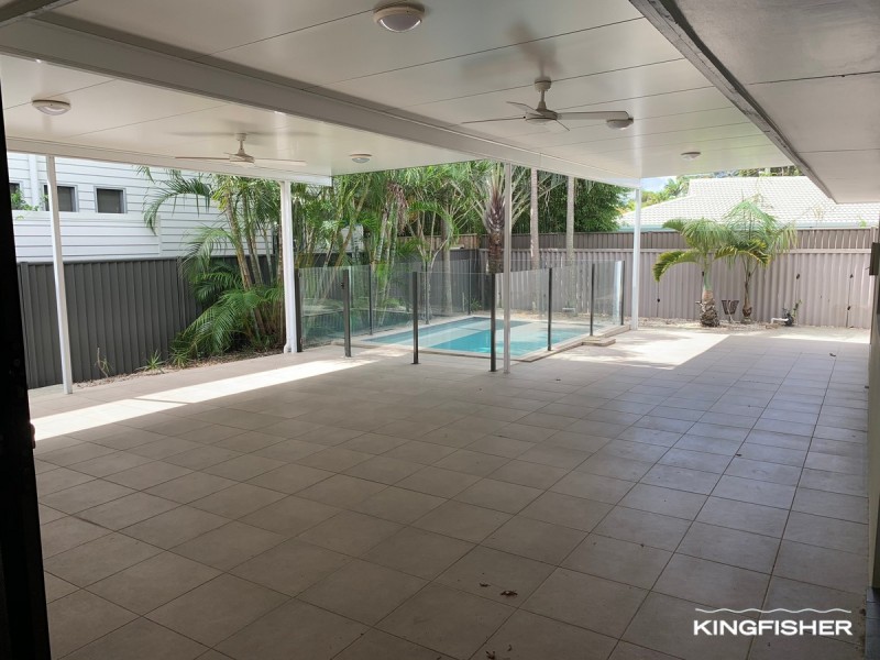 15 Newstead Street, Burleigh Waters QLD 4220