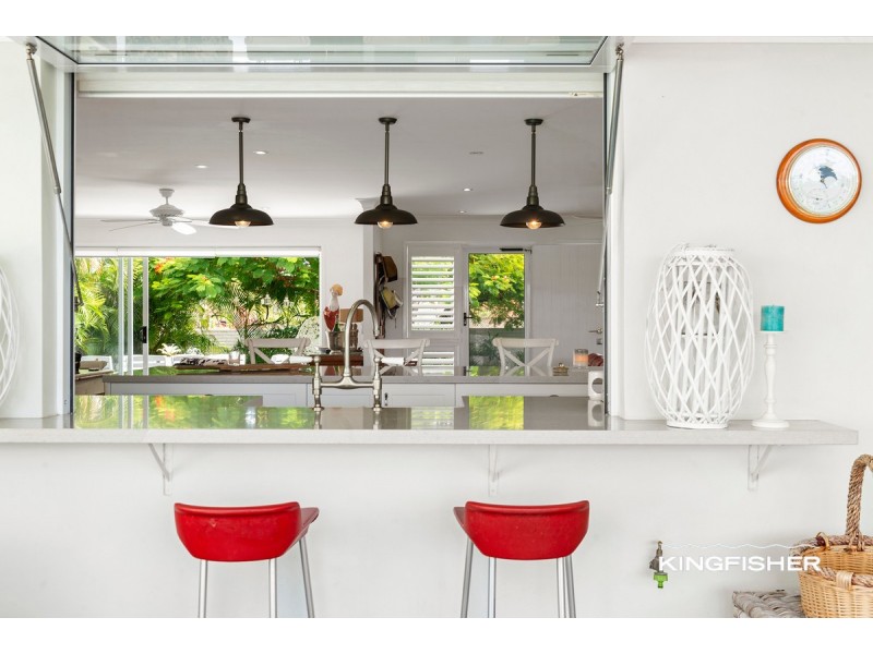 48 Dunlin Drive, Burleigh Waters QLD 4220