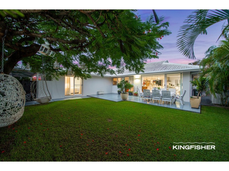 48 Dunlin Drive, Burleigh Waters QLD 4220