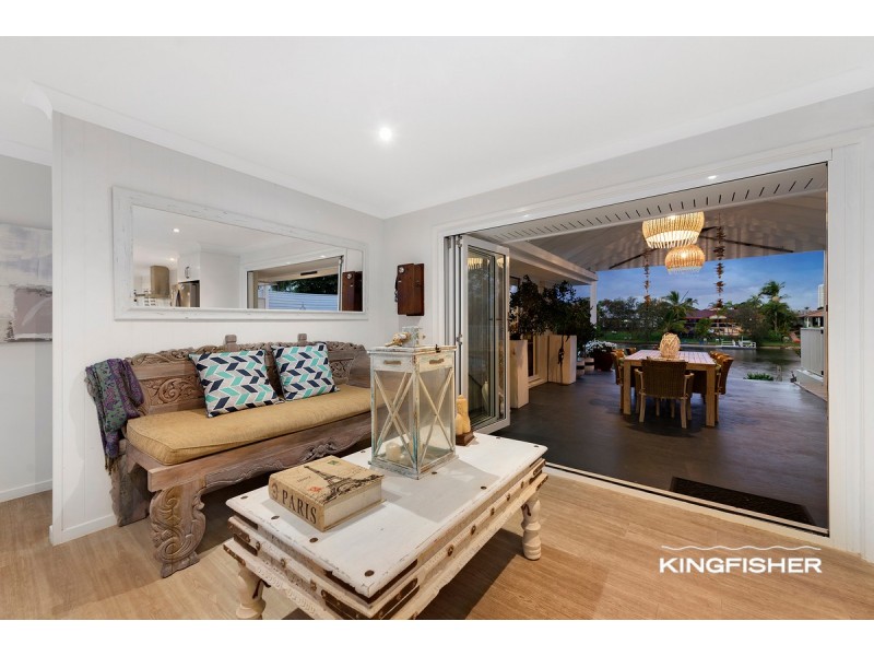 48 Dunlin Drive, Burleigh Waters QLD 4220